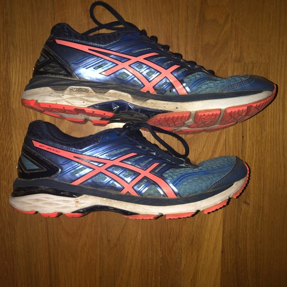asics running sneakers - Picture 2 of 5